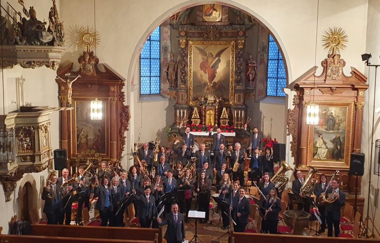 Musikverein Rheinheim 2024 in der Kirche.